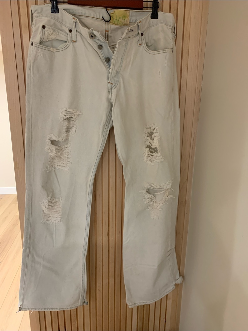Men's Distressed Light Wash Jeans - Light Blue
